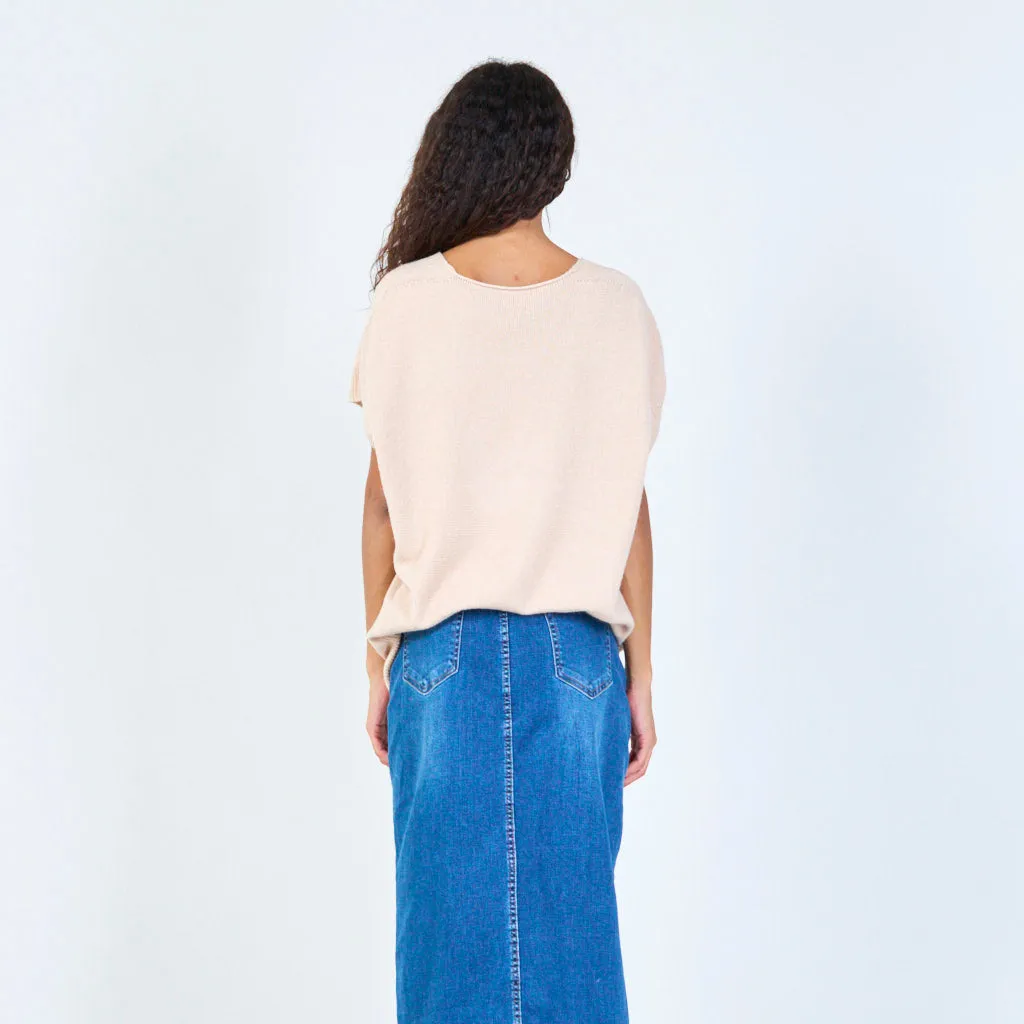 Buttoned v-neck sleeveless knit vest with pockets wholesale