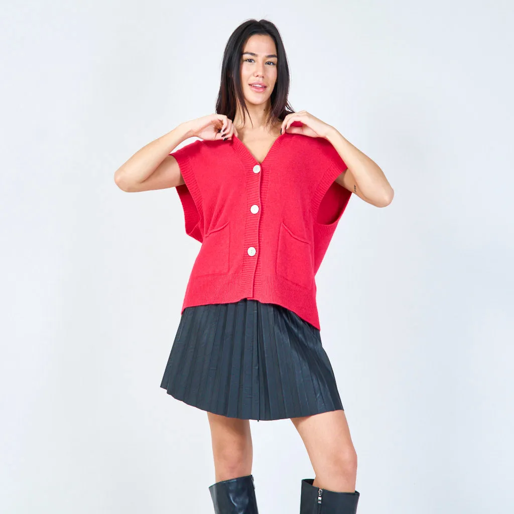 Buttoned v-neck sleeveless knit vest with pockets wholesale