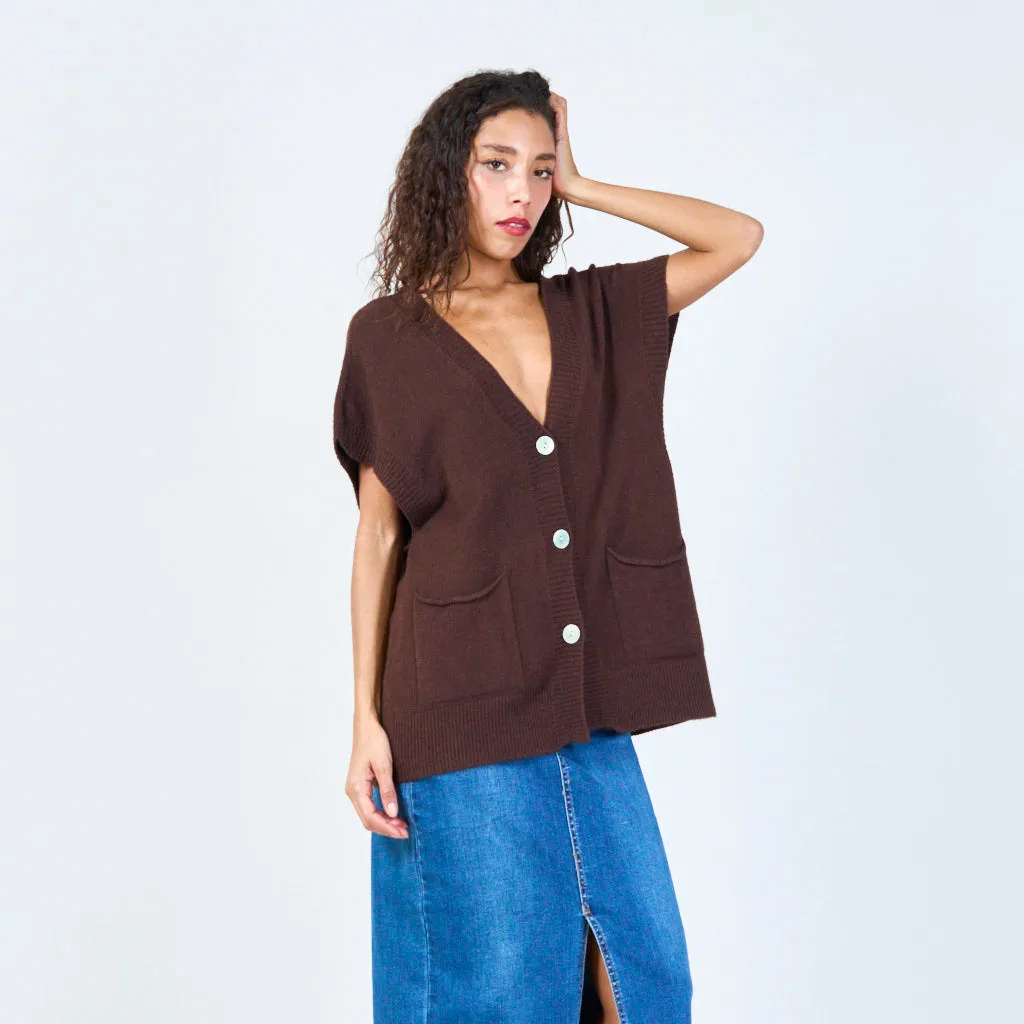 Buttoned v-neck sleeveless knit vest with pockets wholesale