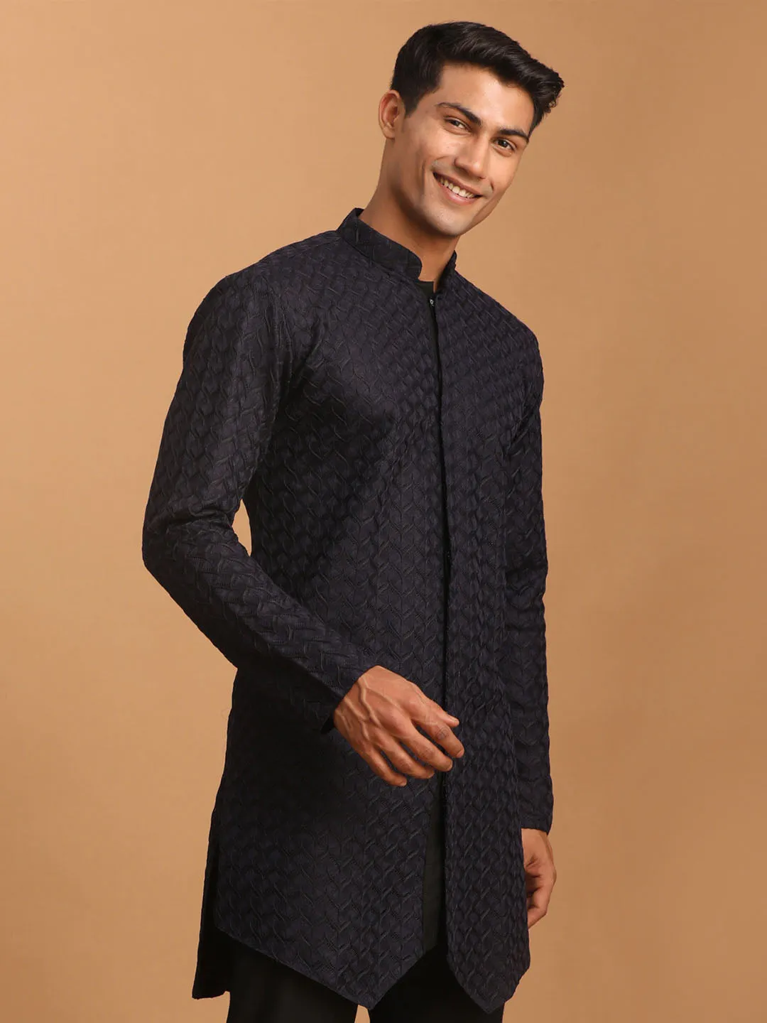 Men's Navy Blue Silk Blend Kurta by VASTRAMAY