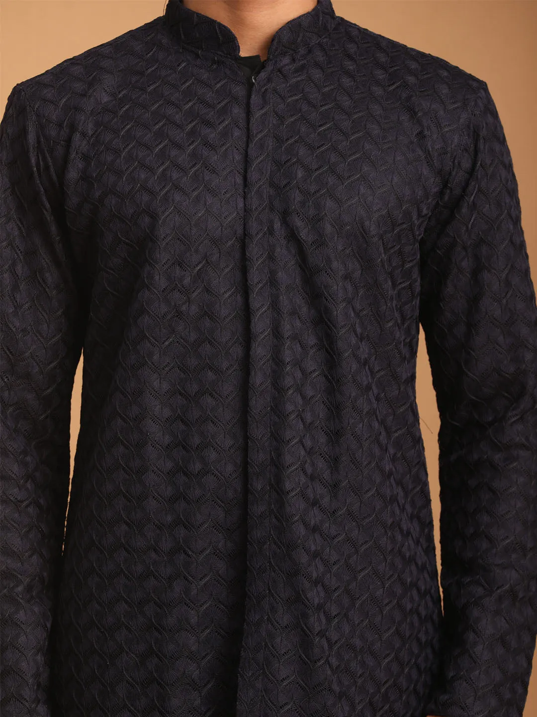 Men's Navy Blue Silk Blend Kurta by VASTRAMAY
