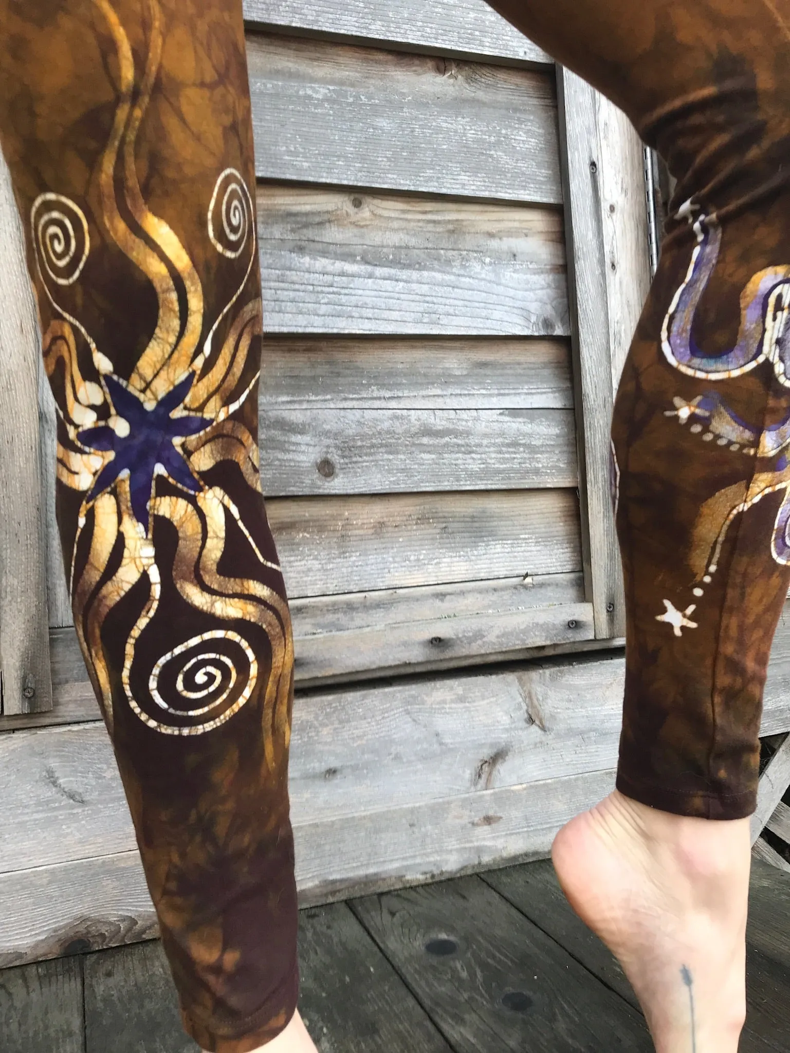 Sun Gold and Deep Purple Sun Batik Leggings - Size Small ONLY